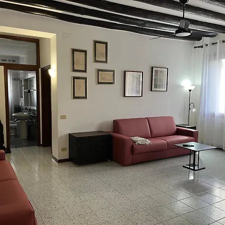 Casa Vacanze Lido Di Venezia Апартаменты Венеция-Лидо