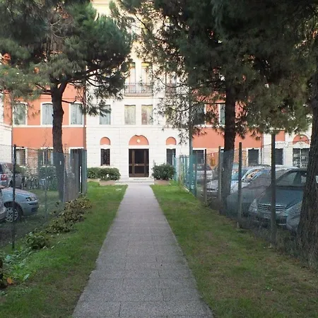 Casa Vacanze Lido Di Venezia דירה ונציה - לידו